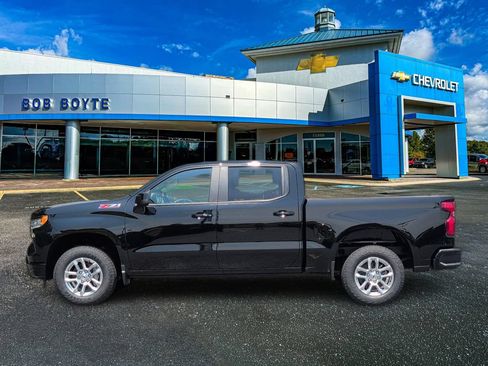 New 2026 Chevrolet Silverado 1500 RST w/ Z71 Off-Road Package AWD/4WD image 2
