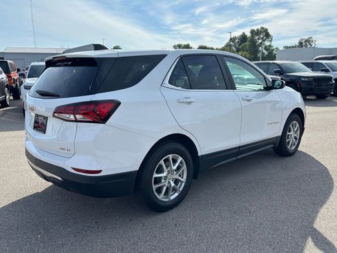 Used 2023 Chevrolet Equinox LT image 4