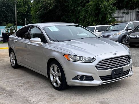 Used 2016 Ford Fusion SE w/ Equipment Group 201A AWD/4WD image 8