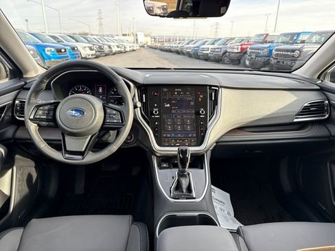 Used 2025 Subaru Outback Onyx Edition w/ Tech Package 2 image 18