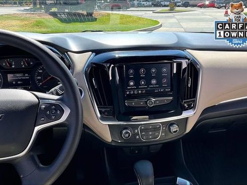 Used 2023 Chevrolet Traverse LS FWD image 6