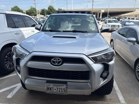 Used 2019 Toyota 4Runner TRD Off-Road Premium AWD/4WD image 3