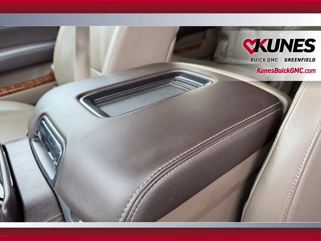 Used 2015 Chevrolet Suburban LTZ AWD/4WD image 30