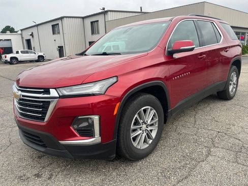 Used 2023 Chevrolet Traverse LT AWD/4WD image 6