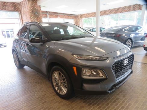 Used 2019 Hyundai Kona SEL FWD image 3