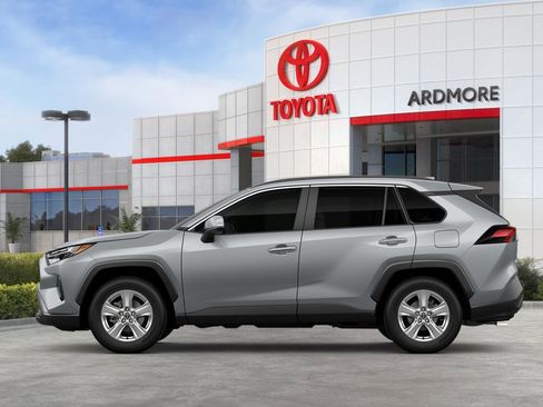 New 2025 Toyota RAV4 XLE image 19