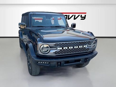 Used 2023 Ford Bronco Outer Banks AWD/4WD image 1
