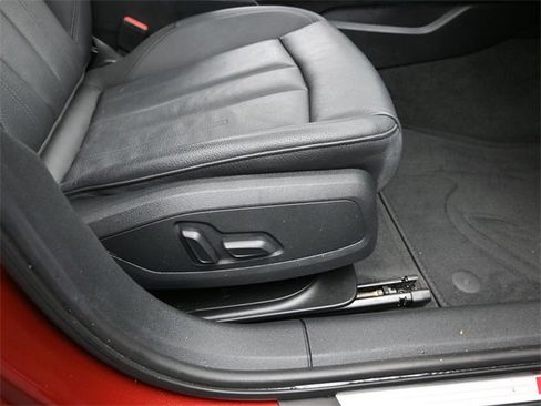 Used 2019 Audi A4 2.0T Premium w/ Convenience Package image 30