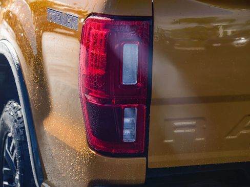 Used 2022 Ford Ranger Lariat w/ Tremor Off-Road Package image 7