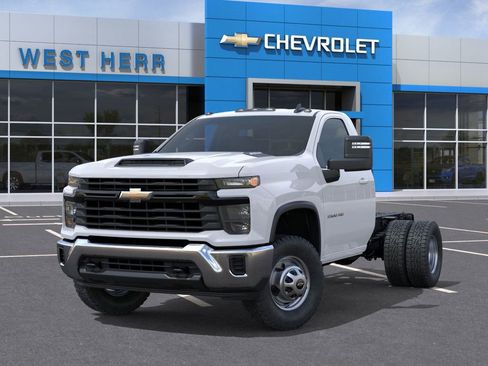 New 2026 Chevrolet Silverado 3500 W/T w/ WT Convenience Package AWD/4WD image 70