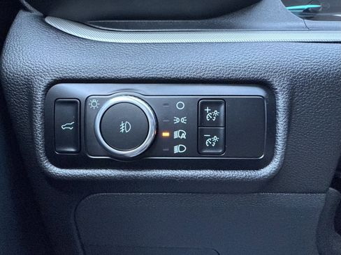 Used 2024 Ford Explorer XLT w/ Equipment Group 202A image 20