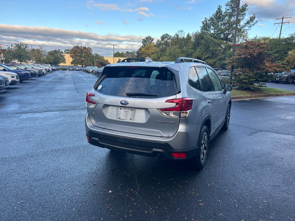 Certified 2023 Subaru Forester Premium AWD/4WD image 4
