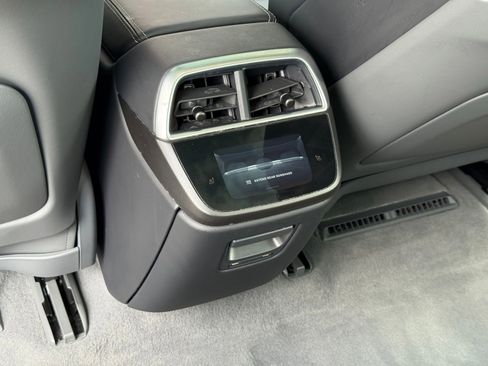 Used 2023 Lucid Air Touring AWD/4WD image 32