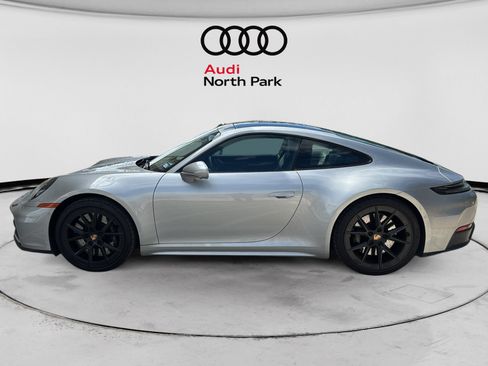 Used 2025 Porsche 911 Carrera S RWD image 4