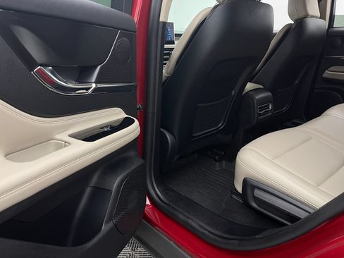 Used 2025 Lincoln Corsair FWD image 39