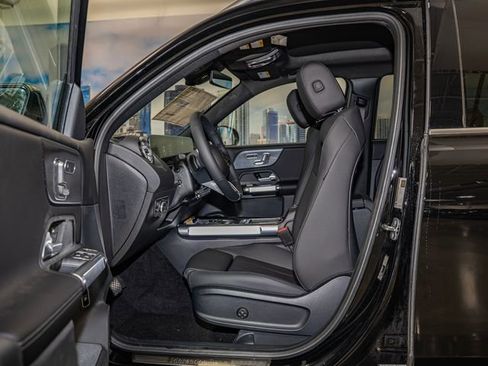 Used 2026 Mercedes-Benz GLB 250 4MATIC image 20