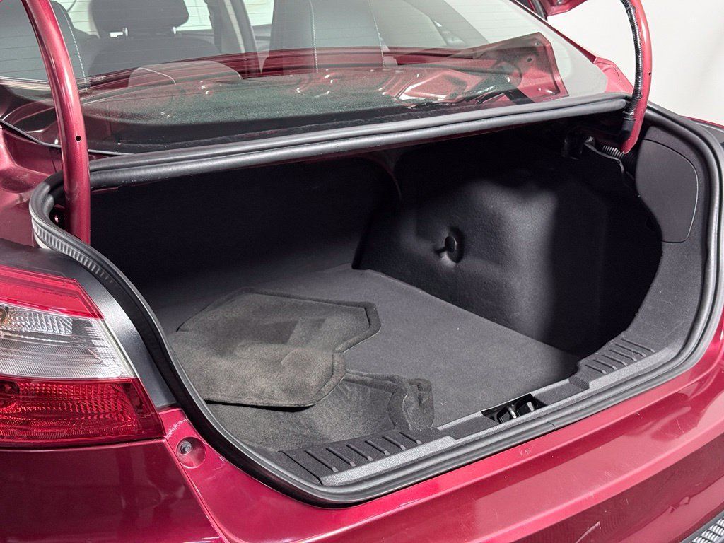 Used 2014 Ford Focus SE FWD image 27