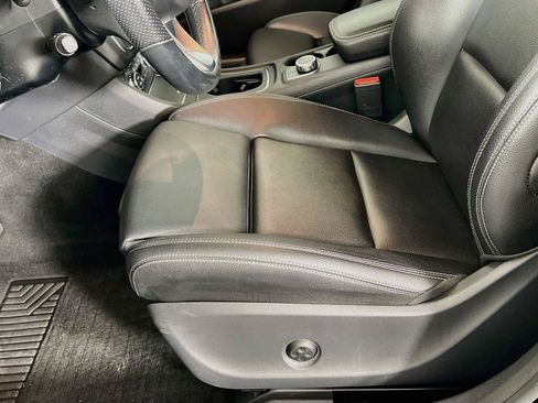 Used 2019 Mercedes-Benz CLA 250 4MATIC image 21