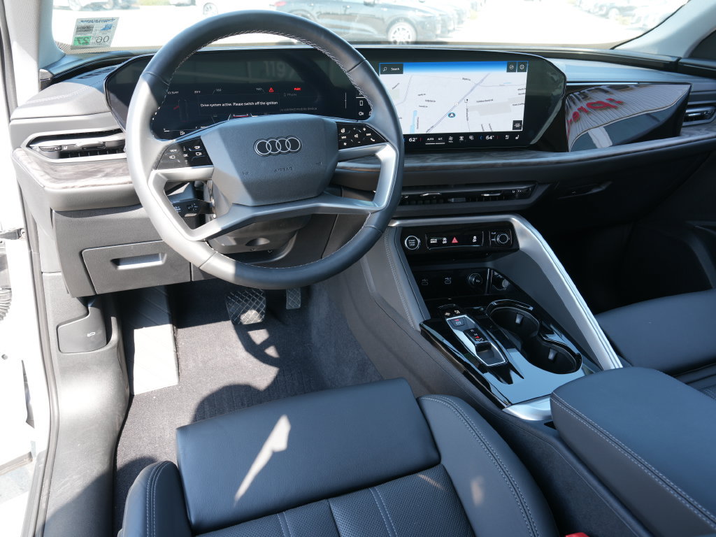 Used 2025 Audi Q5 Premium Plus AWD/4WD image 24