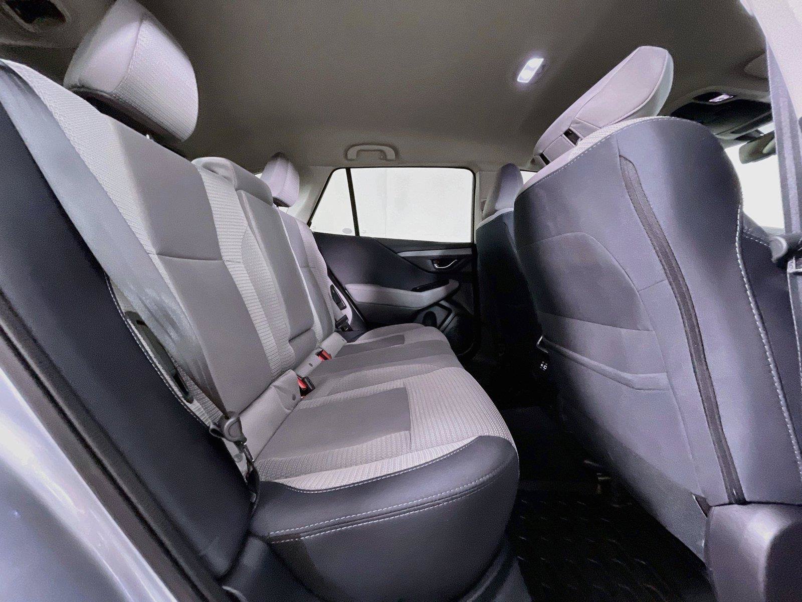 Used 2025 Subaru Outback Premium w/ Popular Package #1A AWD/4WD image 29