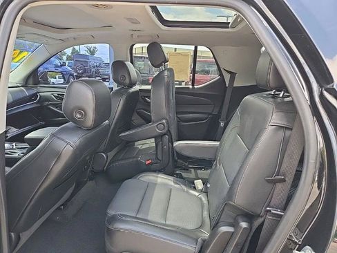 Used 2019 Chevrolet Traverse Premier w/ Driver Confidence II Package FWD image 15