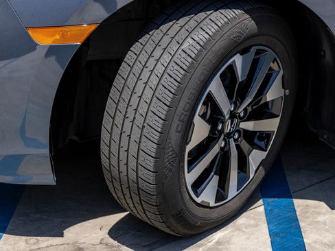 Used 2025 Honda Odyssey EX-L image 36