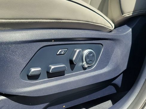 Used 2025 Hyundai Palisade Calligraphy FWD image 16