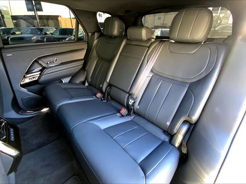 Used 2025 Land Rover Range Rover Sport Dynamic SE image 19