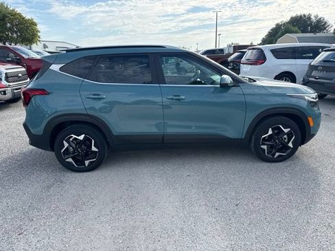 Used 2025 Kia Seltos EX w/ EX Sunroof Package FWD image 5
