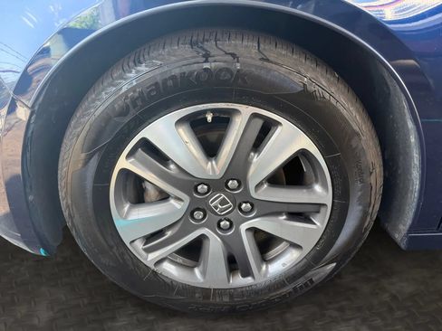 Used 2016 Honda Odyssey Touring Elite image 38