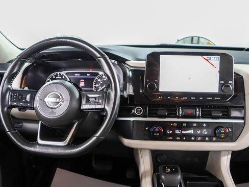 Used 2023 Nissan Pathfinder SL image 17