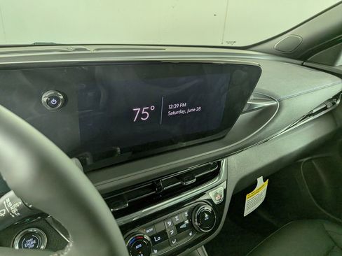 New 2025 Buick Envista Sport Touring w/ Convenience I Package image 23