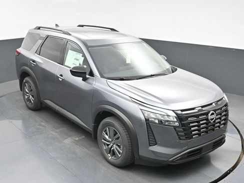 New 2026 Nissan Pathfinder SV w/ SV Premium Package FWD image 34