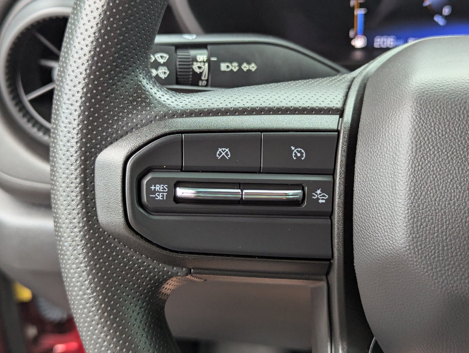 Used 2023 Chevrolet Colorado Trail Boss w/ Technology Package AWD/4WD image 33