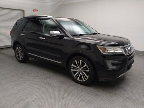 Used 2016 Ford Explorer Platinum image 11