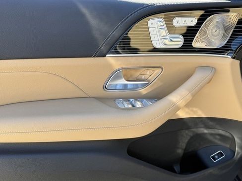 Used 2024 Mercedes-Benz GLE 350 4MATIC image 17