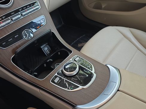 Used 2020 Mercedes-Benz C 300 4MATIC Sedan image 27