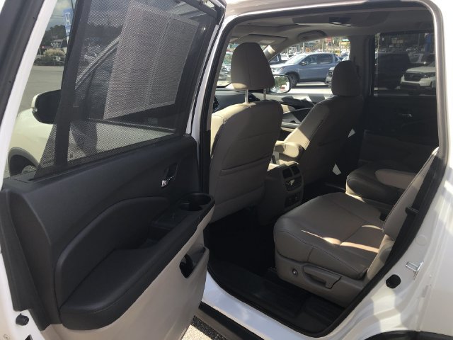 Certified 2022 Honda Pilot Touring image 14