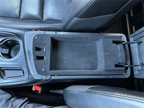 Used 2024 Dodge Durango GT image 32