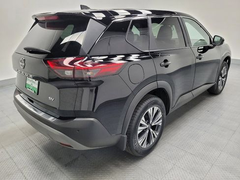 Used 2023 Nissan Rogue SV FWD image 10