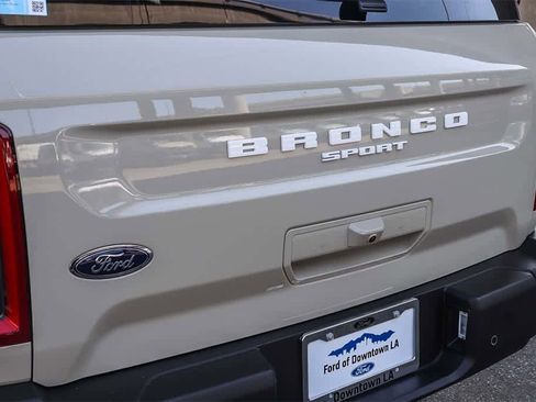 New 2025 Ford Bronco Sport Badlands image 8