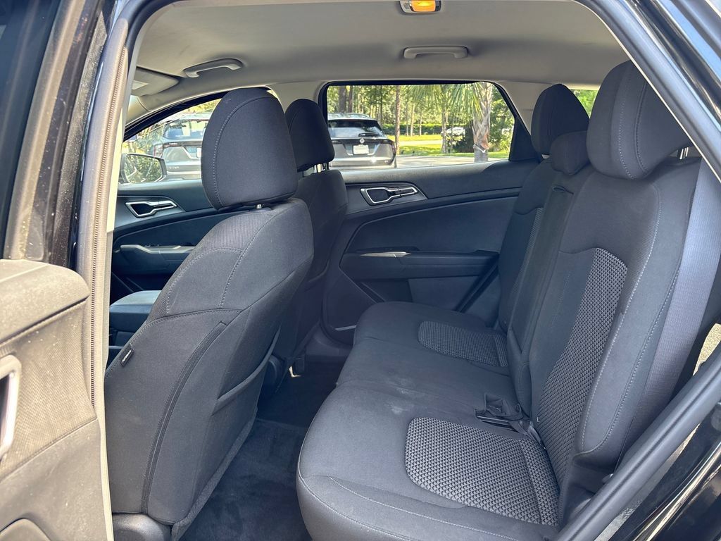 Used 2023 Kia Sportage LX FWD image 17
