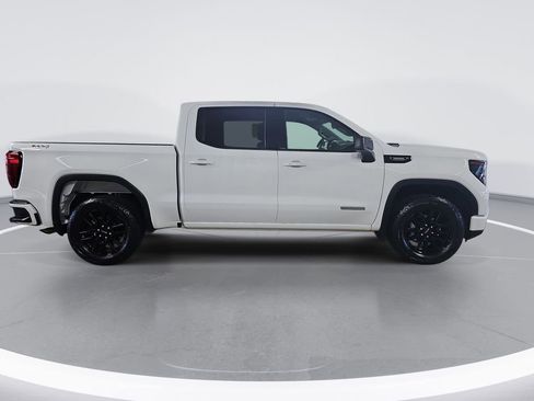 Certified 2025 GMC Sierra 1500 Elevation image 2