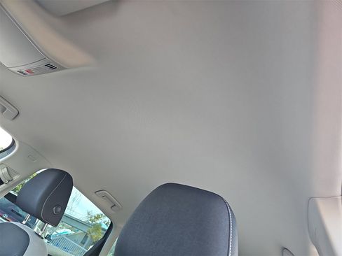 Used 2022 Volkswagen Taos S image 28