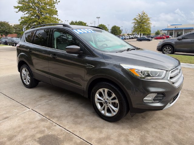 Used 2017 Ford Escape SE w/ Equipment Group 201A AWD/4WD image 7