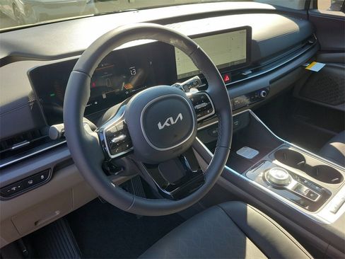New 2026 Kia Carnival EX image 23