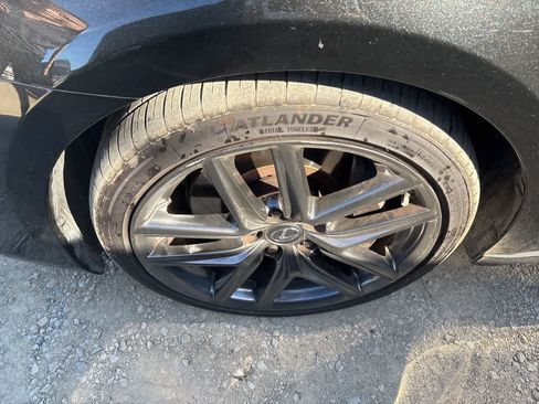 Used 2020 Lexus IS 300 F Sport w/ F Sport Package image 4