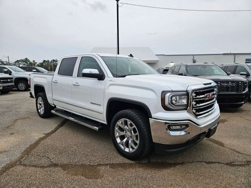 Used 2018 GMC Sierra 1500 SLT w/ SLT Premium Package image 8