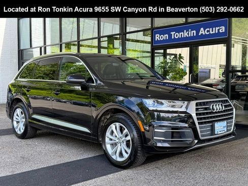 Used 2019 Audi Q7 3.0T Premium w/ Cold Weather Package AWD/4WD image 1