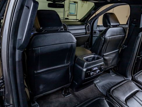 Used 2021 Ford Expedition Max Limited image 30